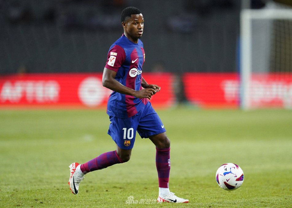 他公开承认 他公开承认